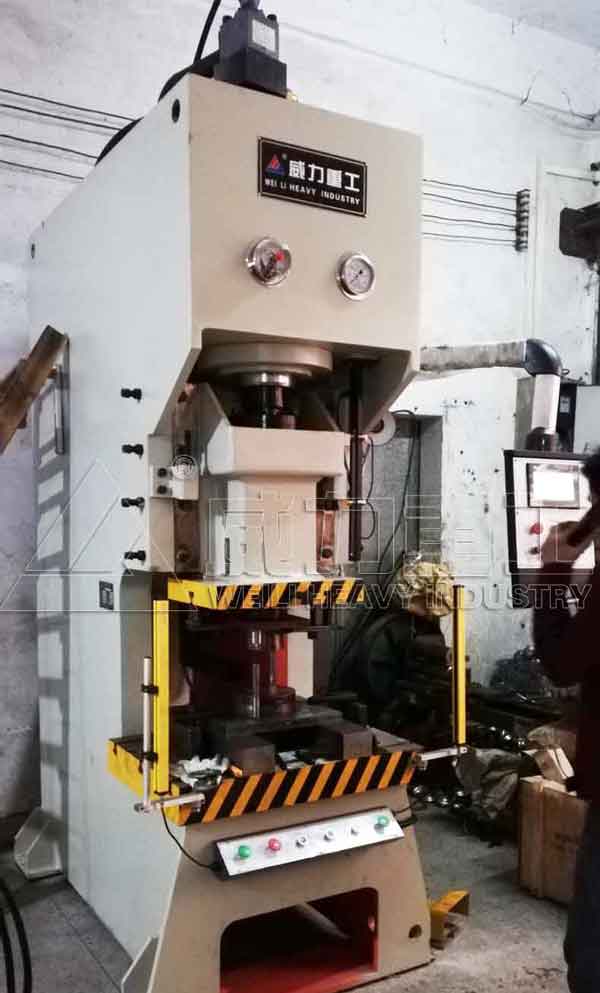 C型單柱式快速液壓沖床