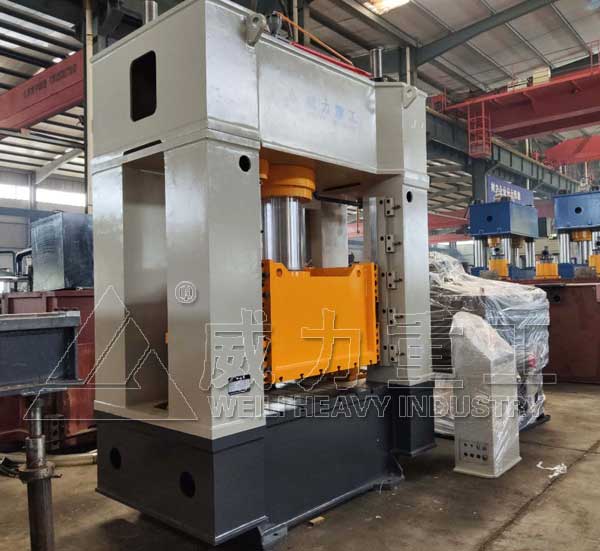 315噸框架式液壓沖床生產完成